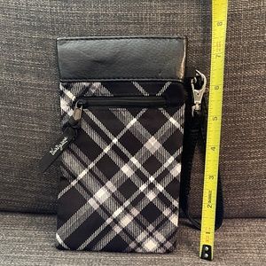 NEW, NEVER USED thirty-one Pinch Top Wristlet